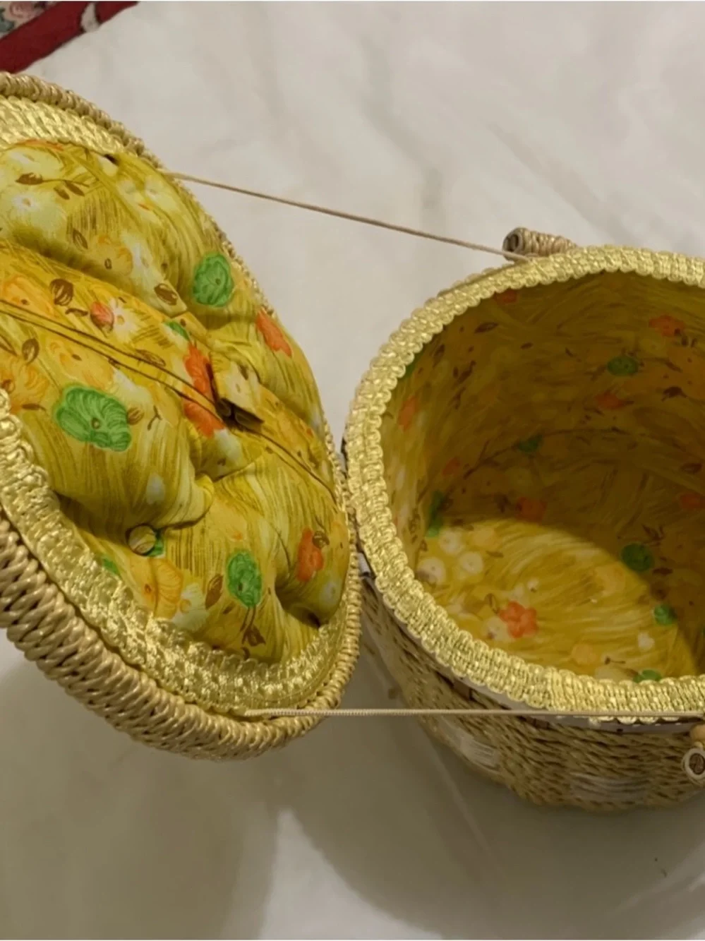 Vintage Round Woven Wicker Sewing Basket Box Japan Floral Quilted Cushion Lid